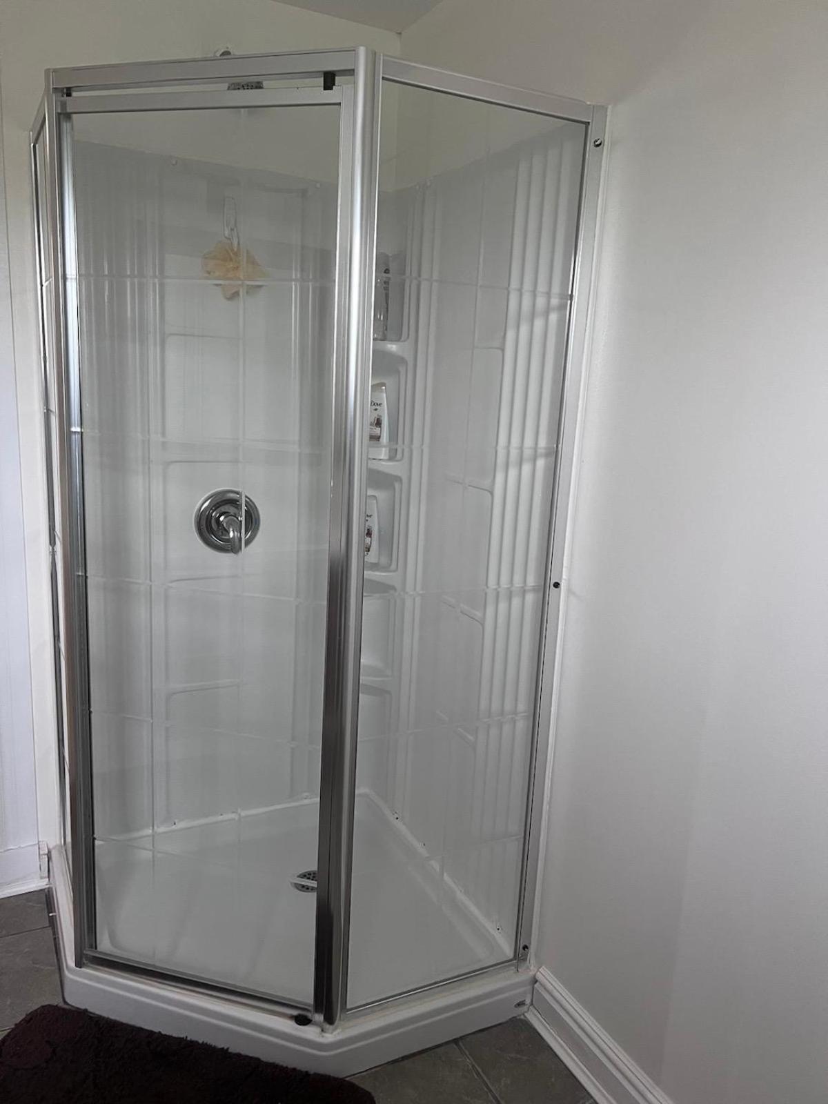 Central Halifax One Bedroom Apartment In Clayton Park Eksteriør bilde